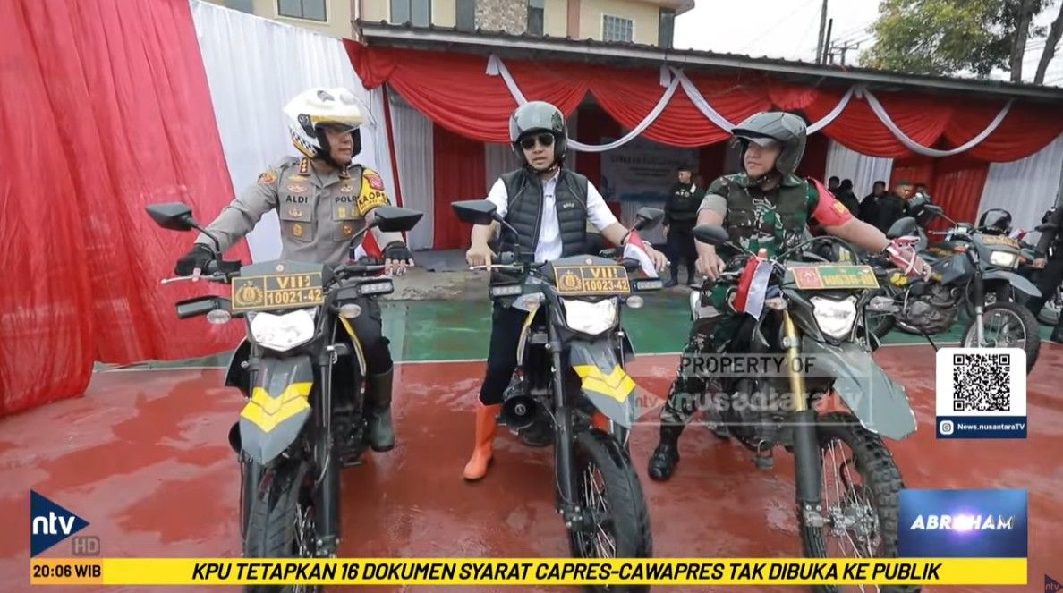 Jurnalis senior Nusantara TV Abraham Silaban bersama Kapolresta Bandung Kombes Pol Aldi Subartono dan Dandim 0624 Kabupaten Bandung Letkol Inf. Tinton Amin Putra dalam program &quot;Abraham&quot;, Senin, 15 September 2025.