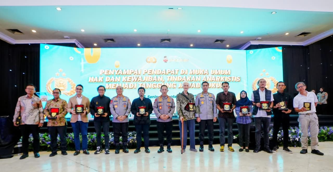Dialog yang digelar Polri bersama koalisi masyarakat sipil dan pihak lainnya. 