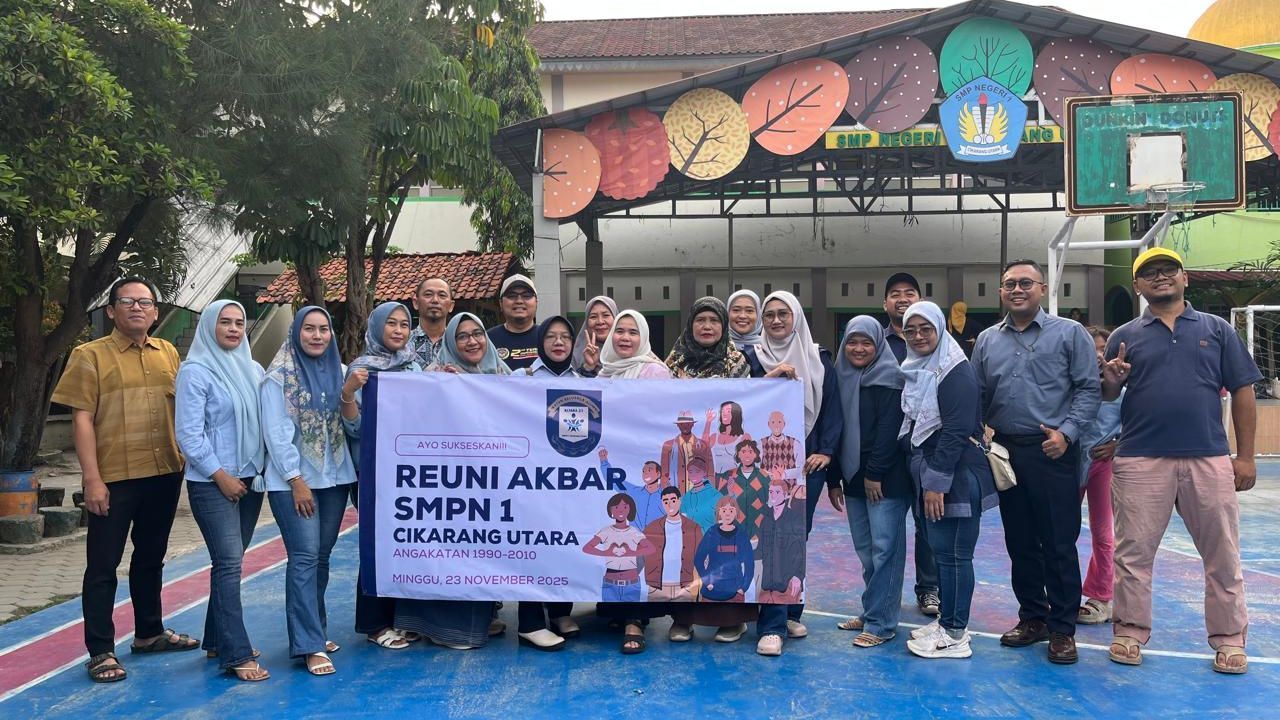 Foto barang bersama reuni akbar SMPN 1 Cikarang