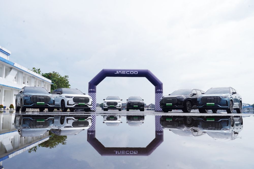 JAECOO J8 SHS ARDIS menunjukkan kemampuannya dalam sesi media test drive di Tangerang Selatan (Tangsel), Banten. (Foto: Istimewa)