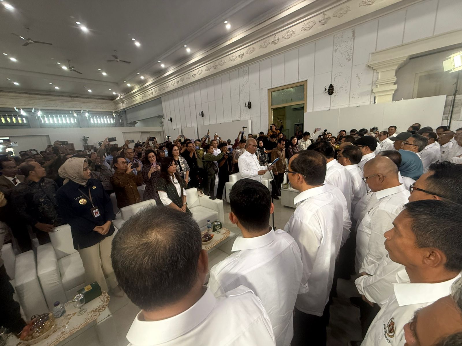 Pengukuhan Pengurus PWI Pusat periode 2025&ndash;2030 di Solo, Jawa Tengah.  <b>(Dok. PWI)</b>