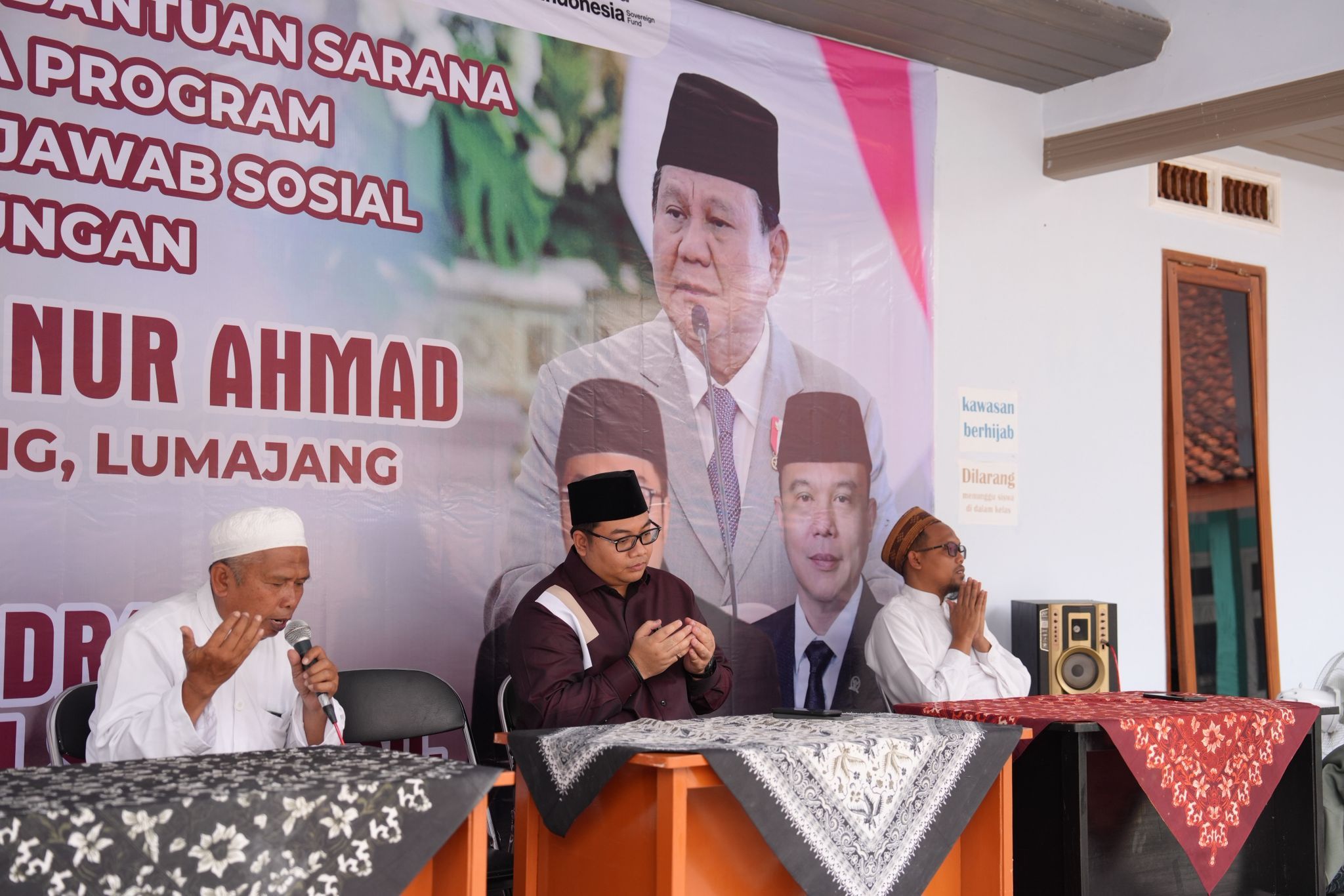Kawendra Lukistian Dukung Sekolah di Lumajang dengan Fasilitas Digital <b>(Kawendra Lukistian Dukung Sekolah di Lumajang dengan Fasilitas Digital)</b>
