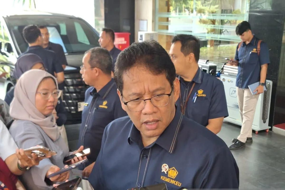 Menteri Keuangan (Menkeu) Purbaya Yudhi Sadewa, di Gedung Direktorat Jenderal Pajak, Jakarta, Rabu 15 Oktober 2025. ANTARA/Bayu Saputra <b>(Antara)</b>