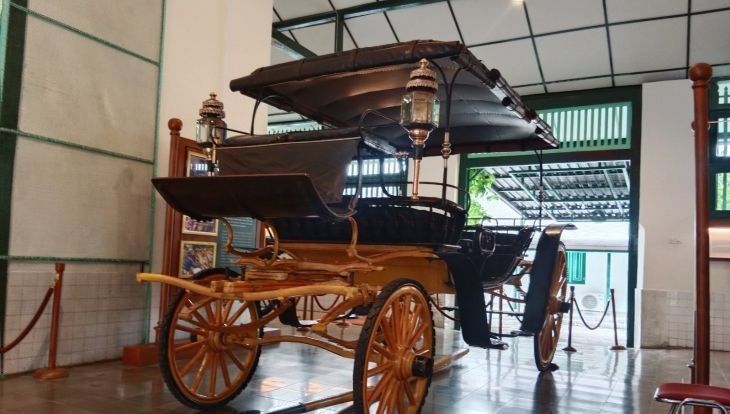 Kereta Premili di Museum Wahanarata, Keraton Yogyakarta, Selasa, 21 Oktober 2025. ANTARA/Luqman Hakim <b>(Antara)</b>