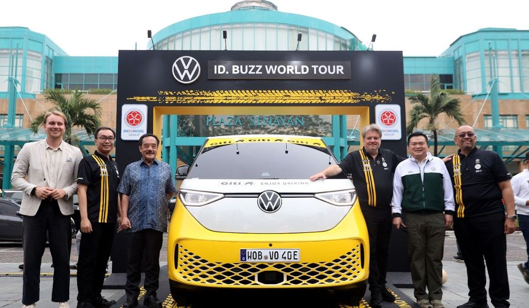 ID. BUZZ World Tour &quot;The Great BUZZ Journey&quot; ekspedisi rekor dunia yang membawa semangat global ke jalanan Indonesia. (Foto: Istimewa)