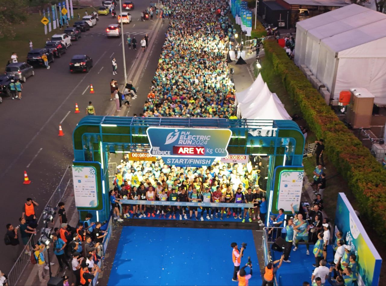 Ilustrasi gelaran PLN Electric Run 2024 yang diikuti 6.500 peserta. Pada tahun ini, PLN Electric Run tidak hanya mencegah emisi karbon lebih dari 21 ton CO₂, tetapi juga menjadi event lari pertama dan satu-satunya yang net zero emissions.
