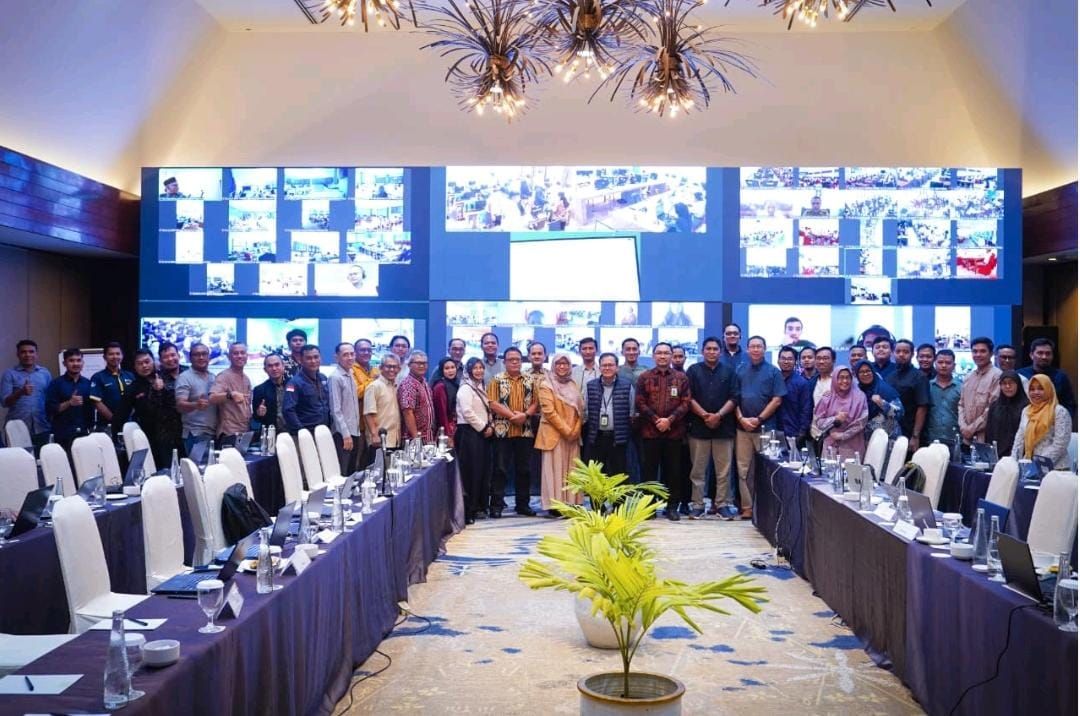 Suasana posko pemantauan pelaksanaan tes kemampuan akademik (TKA), diikuti 38 provinsi  jenjang SMA/SMAK/MA sederajat pada Selasa 4 November 2025, disiapkan Pusat Assesmen Pendidikan, Kementerian Pendidikan Dasar dan Menengah 