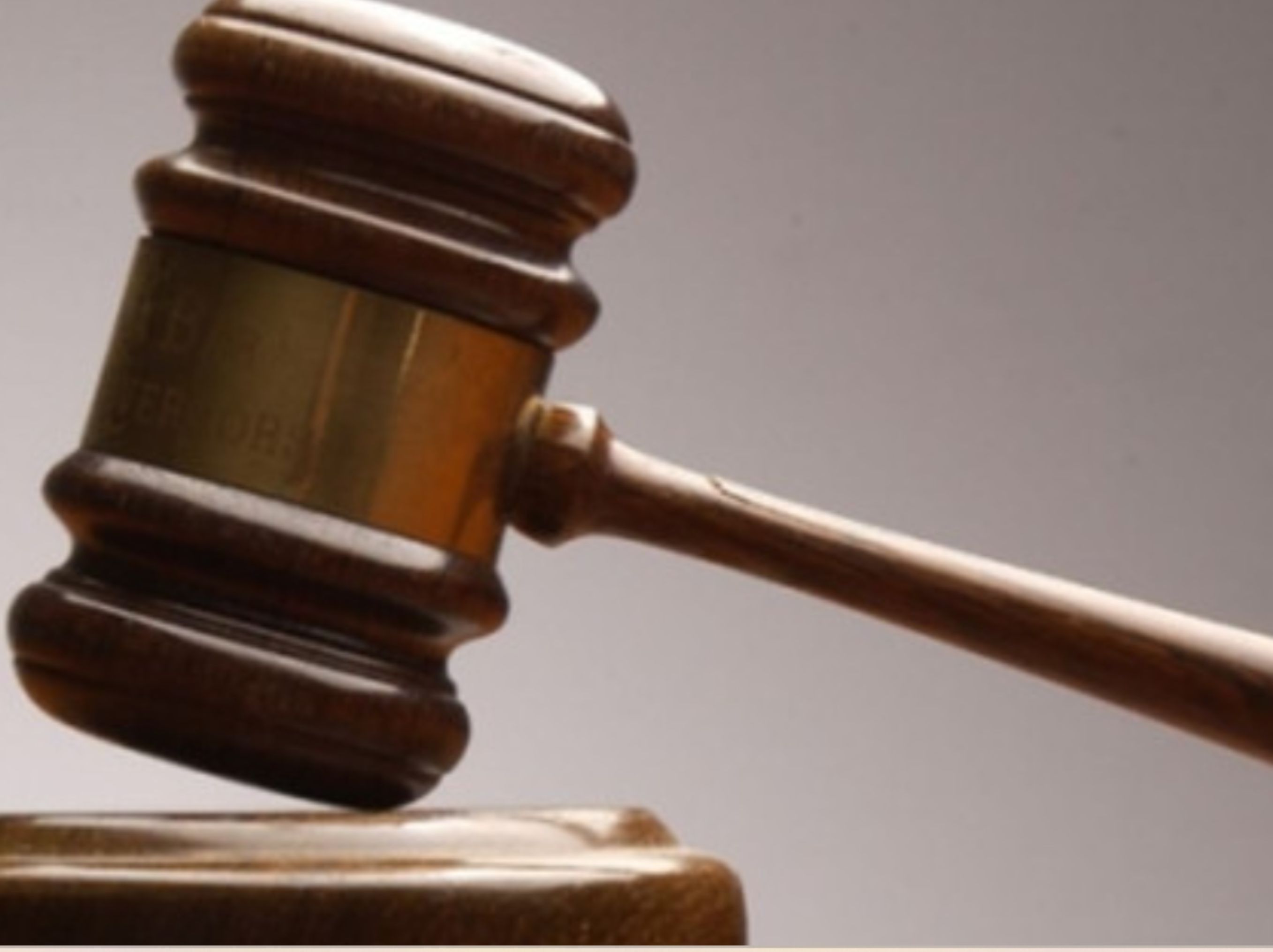 Pengadilan <b>(Pengadilan)</b>