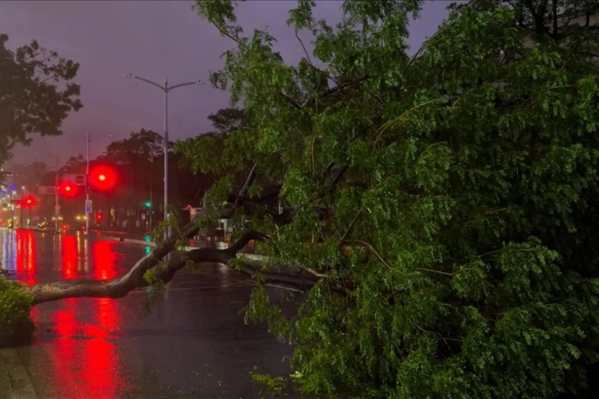 Ilustrasi - Topan Kalmaegi menerjang wilayah tengah Filipina. ANTARA/Anadolu/py. <b>(Antara)</b>