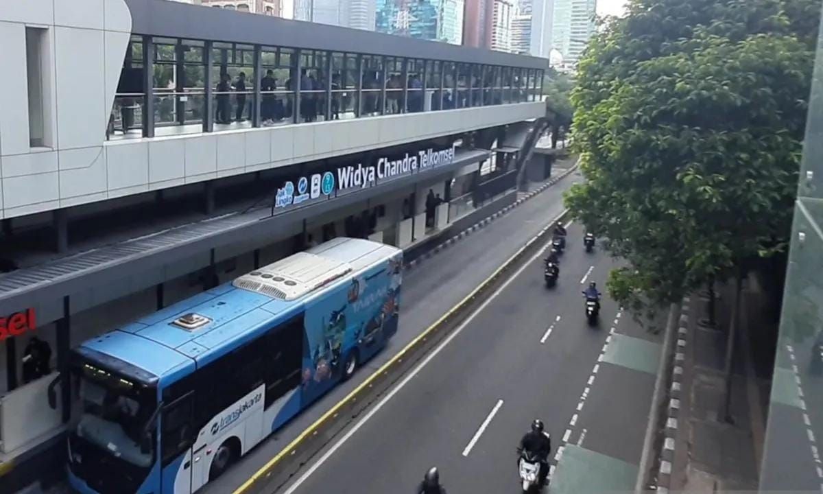 Bus Transjakarta. <b>(Antara/Lia Wanadriani Santosa)</b>