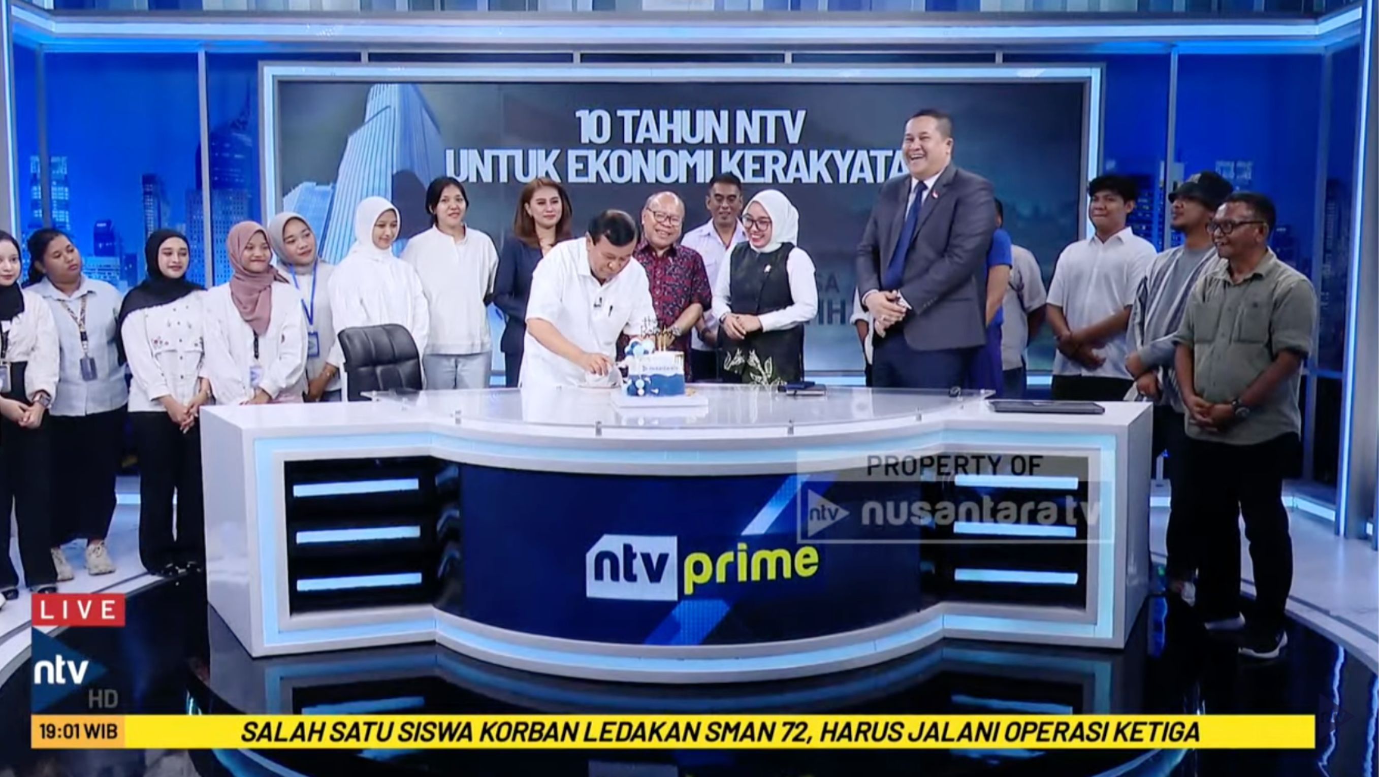Suasana haru dan bahagia menyelimuti Nusantara TV (NTV) saat program NTV Prime edisi Senin 10 November 2025 menandai perayaan ulang tahun ke-10.