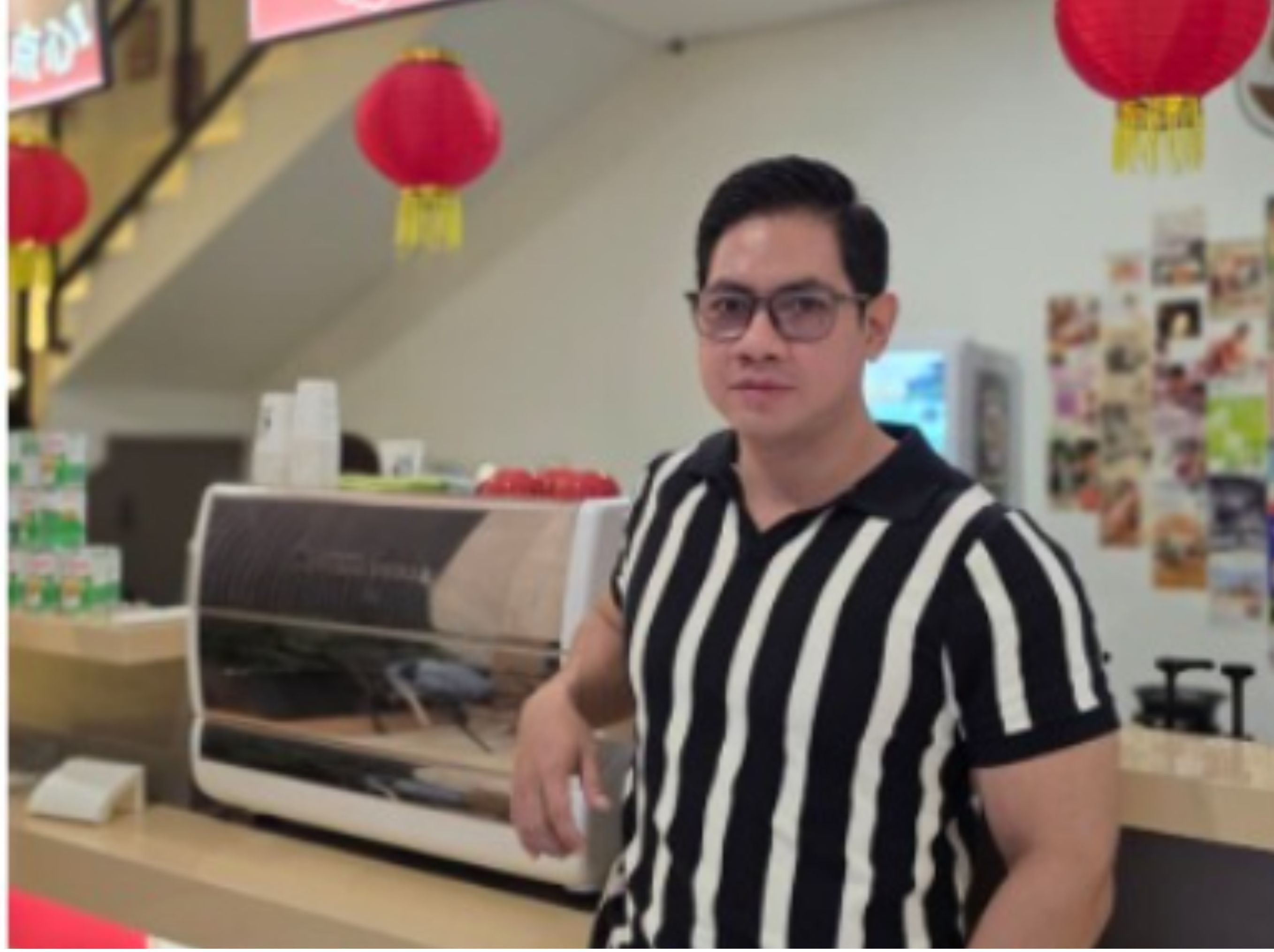 coach ahmad dan Nomad Autogarage Carwash &amp; Teh Tarik  <b>(dok)</b>