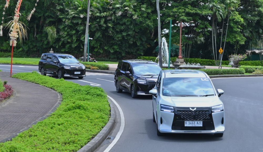 Wuling Darion PHEV tipe EX ditenagai sistem Ling Power Hybrid yang memadukan mesin bensin 1.498 cc dengan motor listrik bertenaga 145 kW serta transmisi Dedicated Hybrid Transmission (DHT). (Foto: Istimewa)