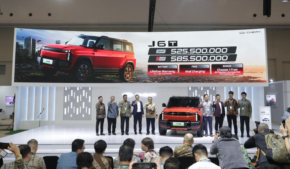PT Chery Sales Indonesia (CSI) resmi mengumumkan harga Chery J6T pada ajang Gaikindo Jakarta Auto Week (GJAW) 2025, pada Jumat (21/11/2025). (Foto: Istimewa)