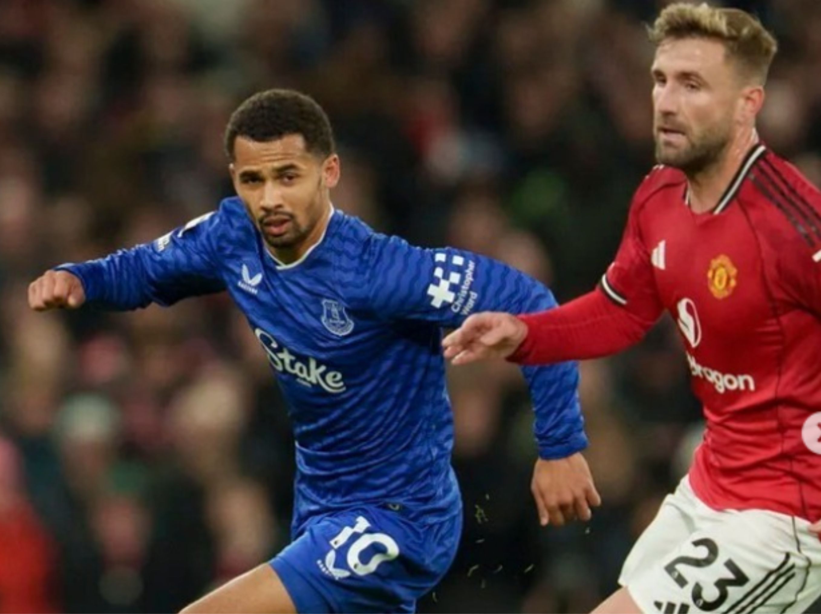 Manchester United (MU) menelan kekalahan memalukan 0-1 saat melawan 10 pemain Everton pada lanjutan pekan ke-12 Liga Inggris 2025/26 di Old Trafford, Selasa dini hari WIB. <b>(IG EVERTON)</b>