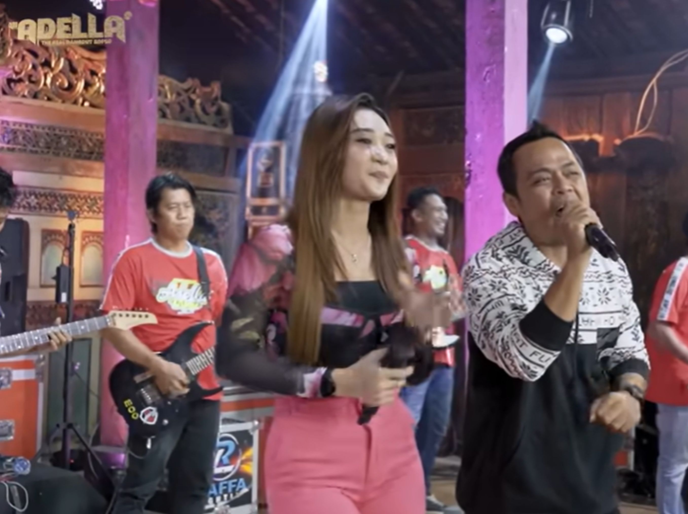 JOKO TINGKIR - Difarina Indra Adella ft Fendik Adella - OM ADELLA <b>(youtube henny adella)</b>