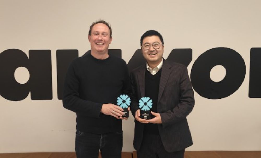 Chery TIGGO 8 meraih penghargaan Carwow &quot;Car of the Year&quot; dan &quot;Hybrid Hero&quot;. (Foto: Istimewa/CSI) 