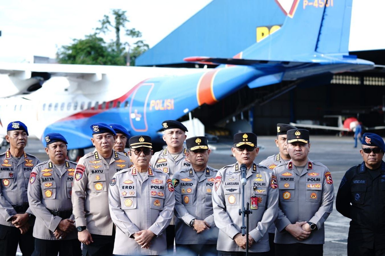 Polri Kirim Obat-Tim Medis untuk Korban Banjir Sumatra. 