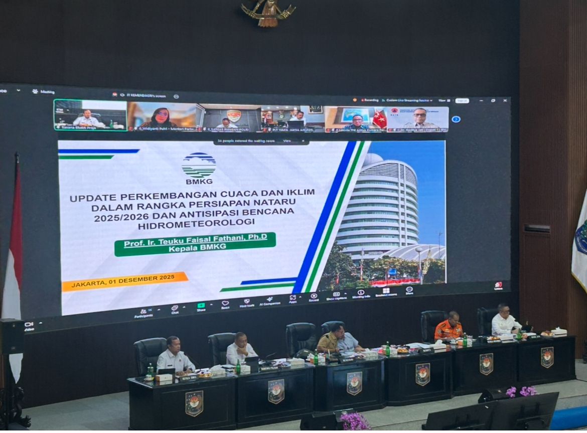 Dalam Rapat Koordinasi Pusat dan Daerah yang digelar secara hybrid, di Kementerian Dalam Negeri  <b>(NTVnews.id)</b>