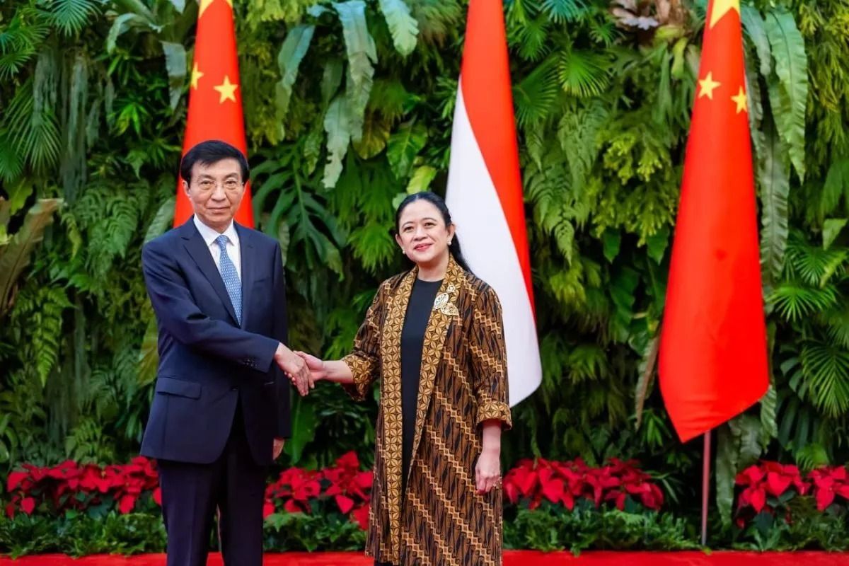Ketua DPR RI Puan Maharani bersama Ketua MPR China Wang Huning saat bertemu di kompleks parlemen, Jakarta, Rabu, 3 Desember 2025. (ANTARA/HO-DPR) <b>(Antara)</b>
