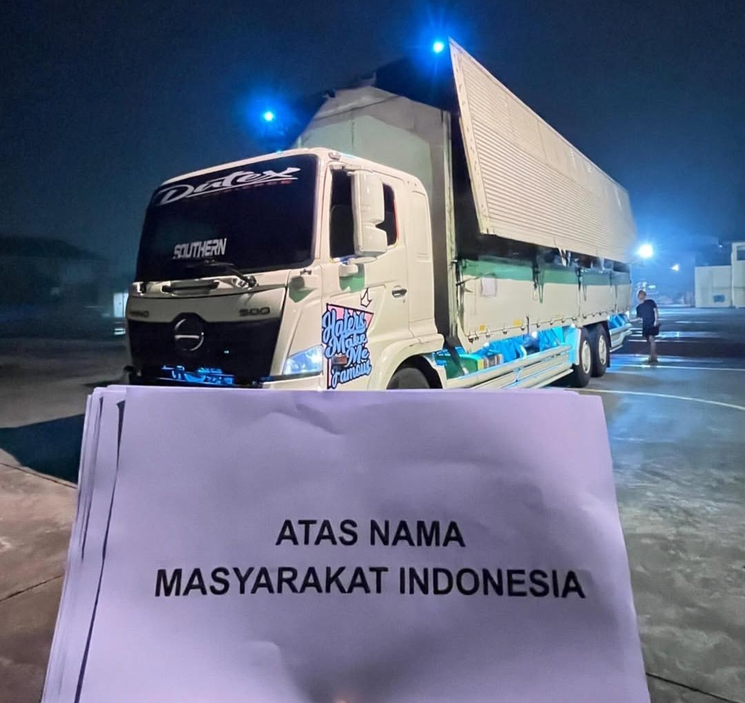 Bantuan donasi Ferry Irwandi untuk korban banjir Sumatera  <b>(Instagram)</b>
