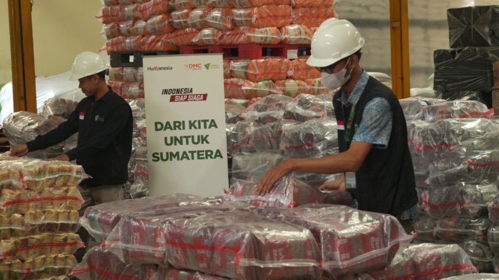 Kolaborasi Dompet Dhuafa bersama PT Food Station Tjipinang salurkan bantuan untuk banjir Sumatera  <b>(Dokumentasi)</b>