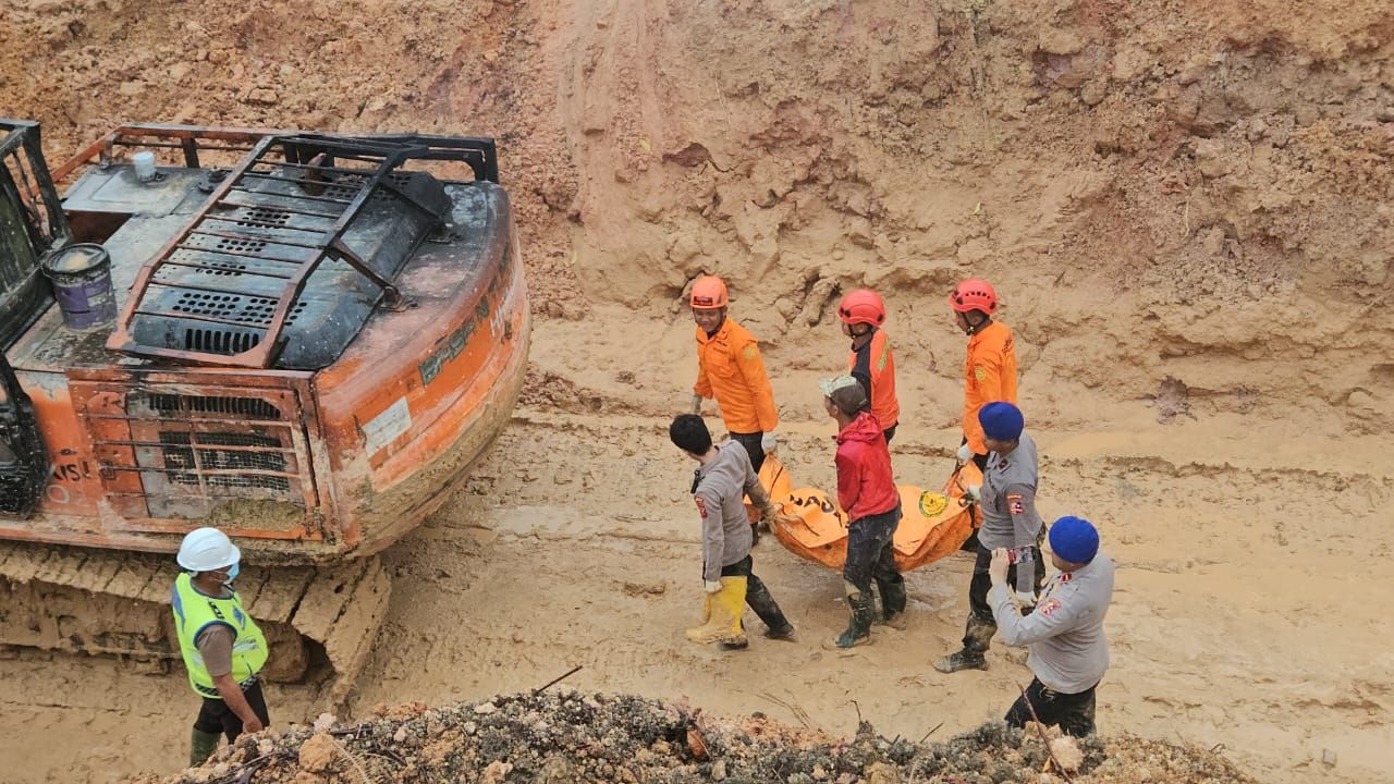 Tim SAR Kembali Temukan 1 Korban Tanah Longsor di Tapanuli Utara  <b>(Dok: ntvnews.id)</b>