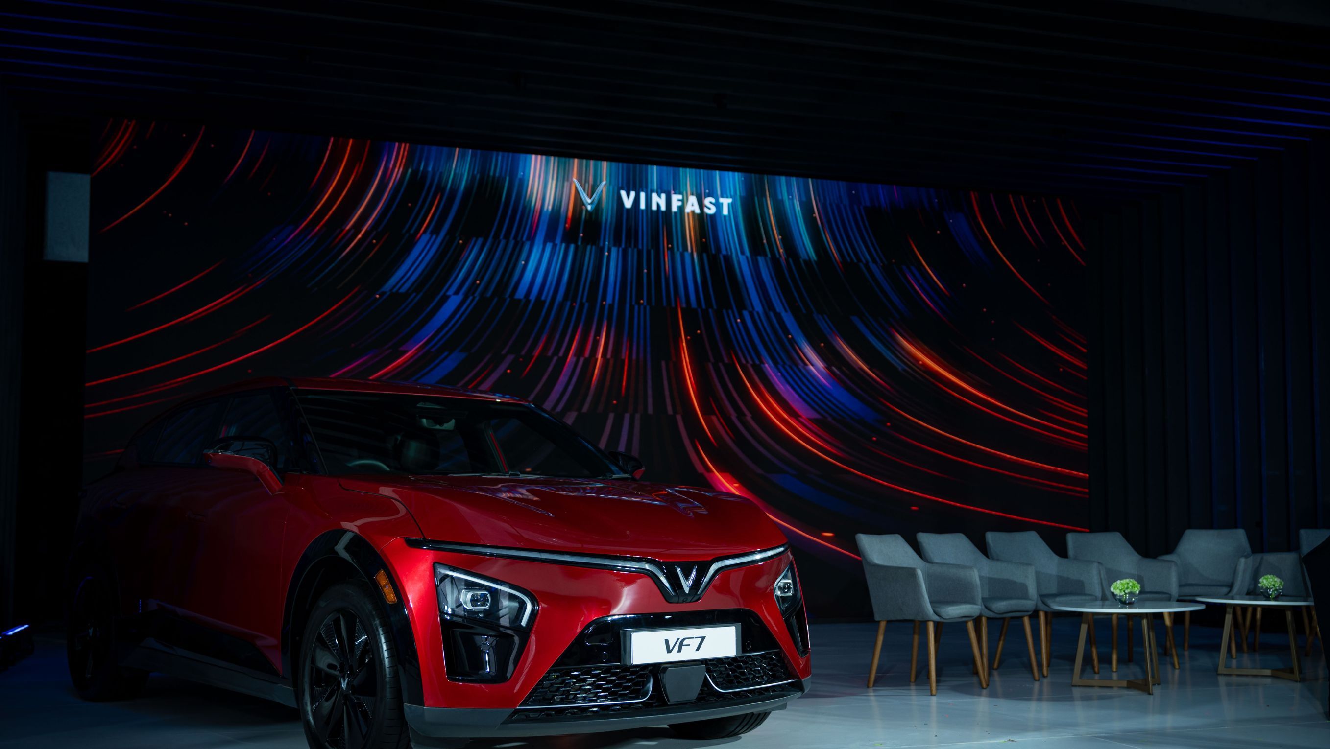 VF7 <b>(VinFast)</b>
