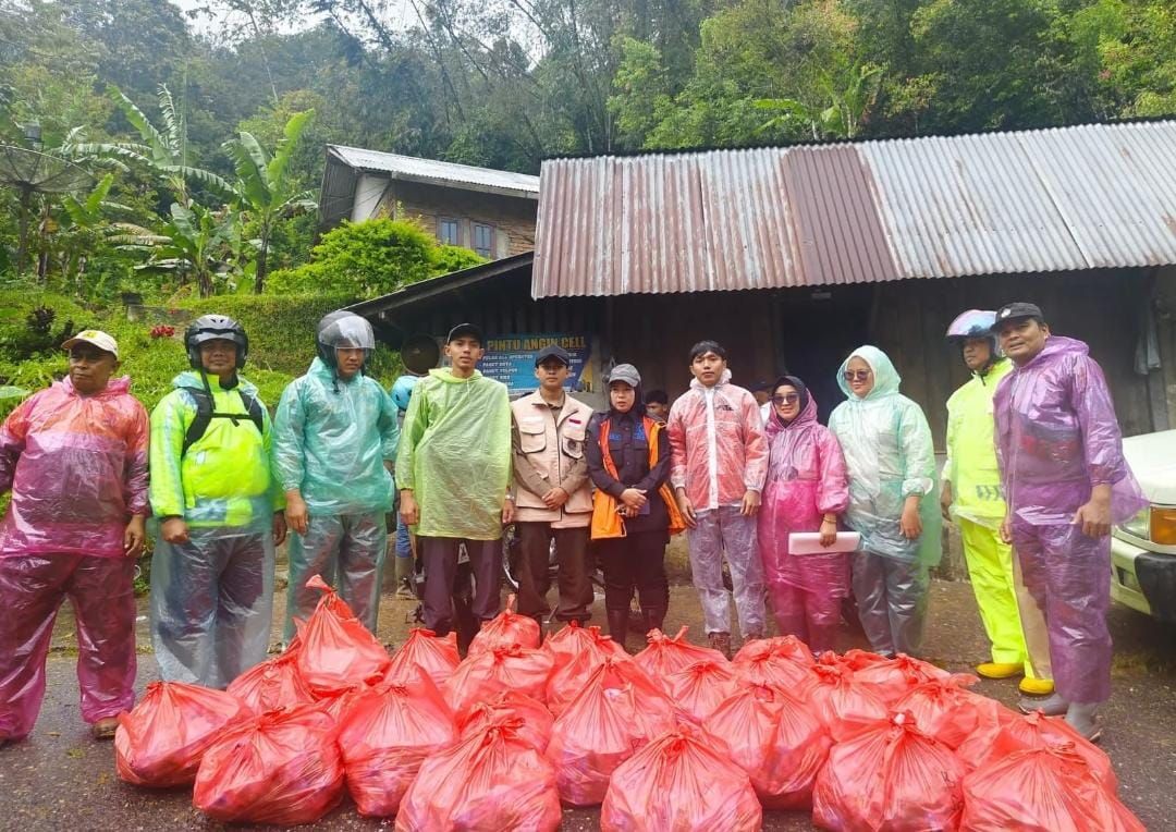 Posko Demokrat Peduli &amp; Berbagi