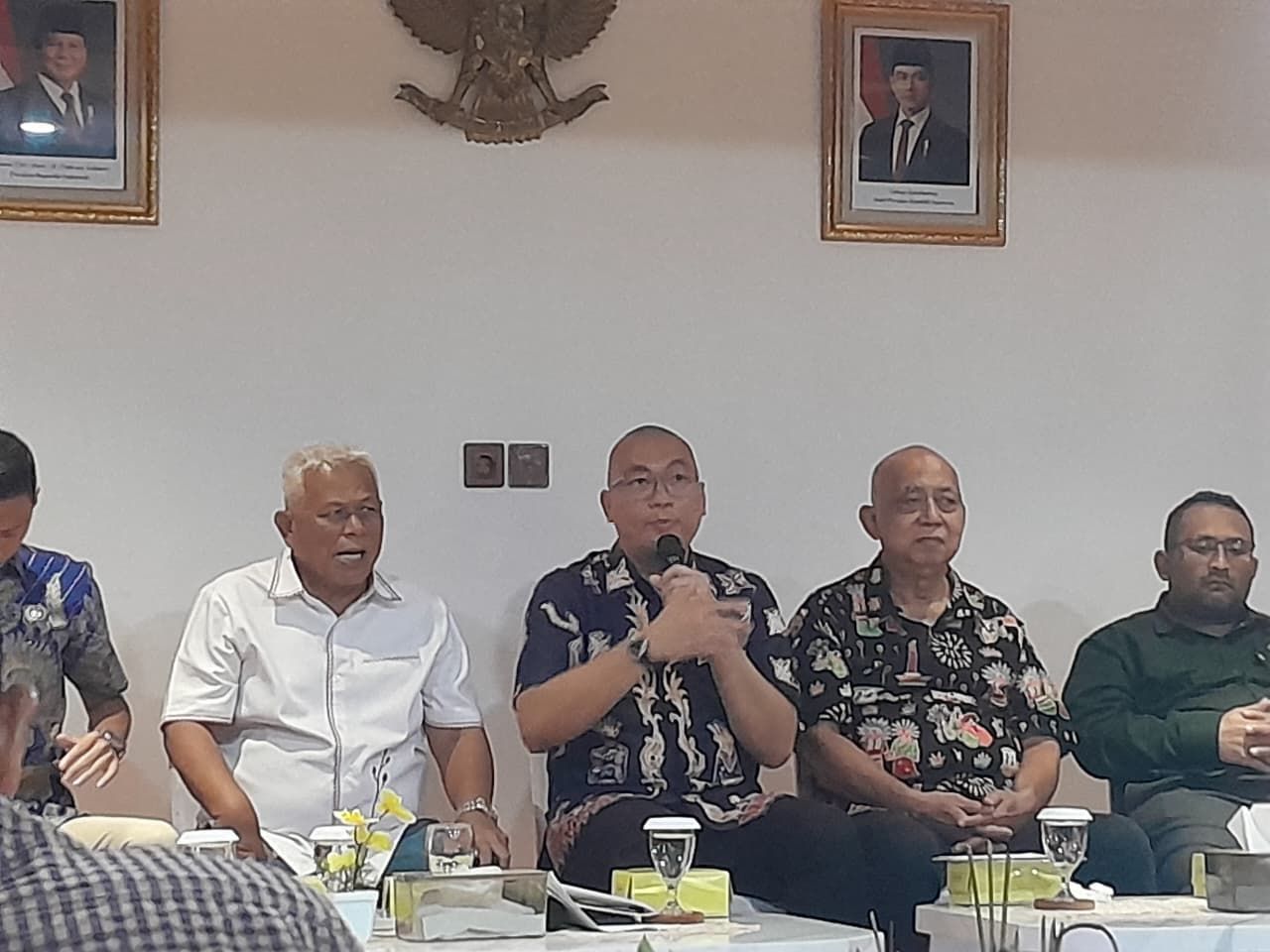 Yudha Permana saat konferensi pers di Gedung DPRD DKI Jakarta <b>(NTVNews.id/Adiansyah)</b>