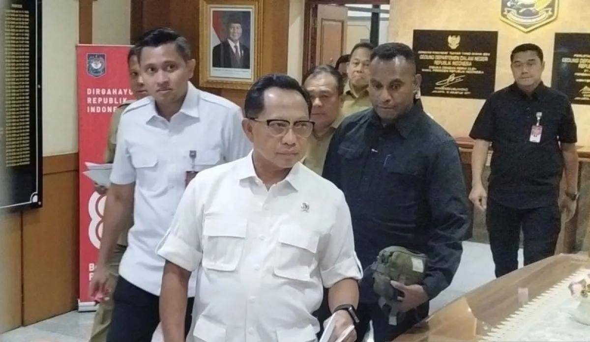 Menteri Dalam Negeri Tito Karnavian di Gedung Kemendagri, Jakarta, Selasa 9 Desember 2025. (ANTARA/Bagus Ahmad Rizaldi) <b>(Antara)</b>