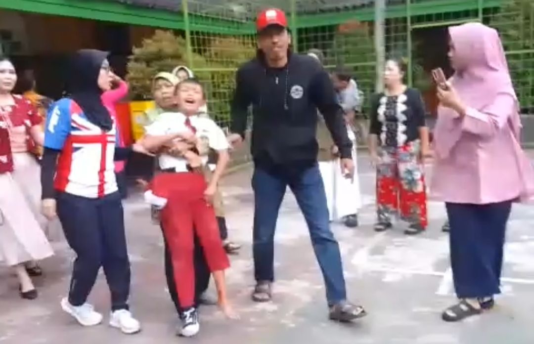 Siswa yang jadi korban tabrakan mobil MBG di Kalibaru, Cilincing, Jakarta Utara. 