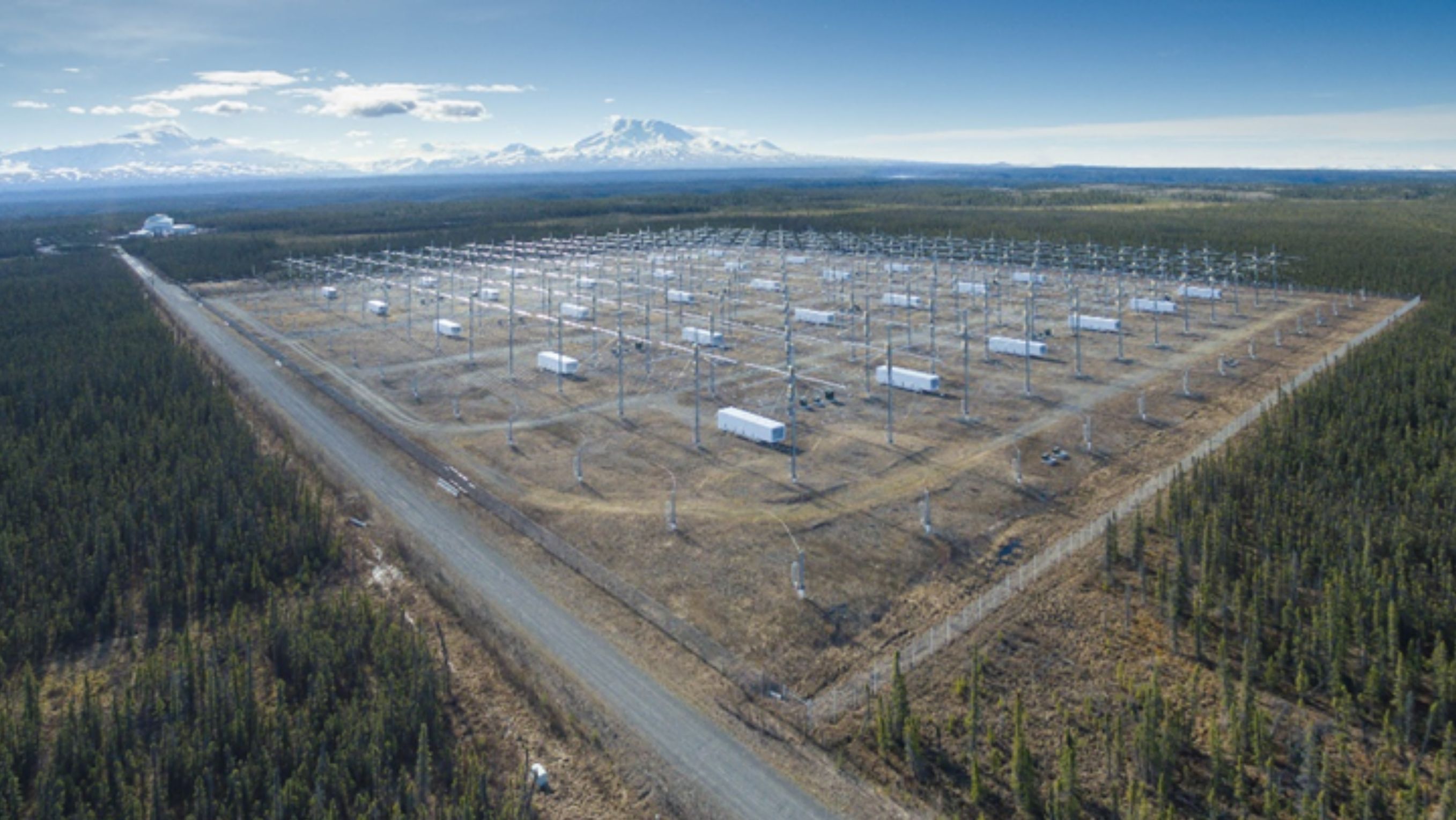 HAARP adalah Fasilitas Penelitian Ionosfer di Gakona, Alaska <b>(af.mil)</b>