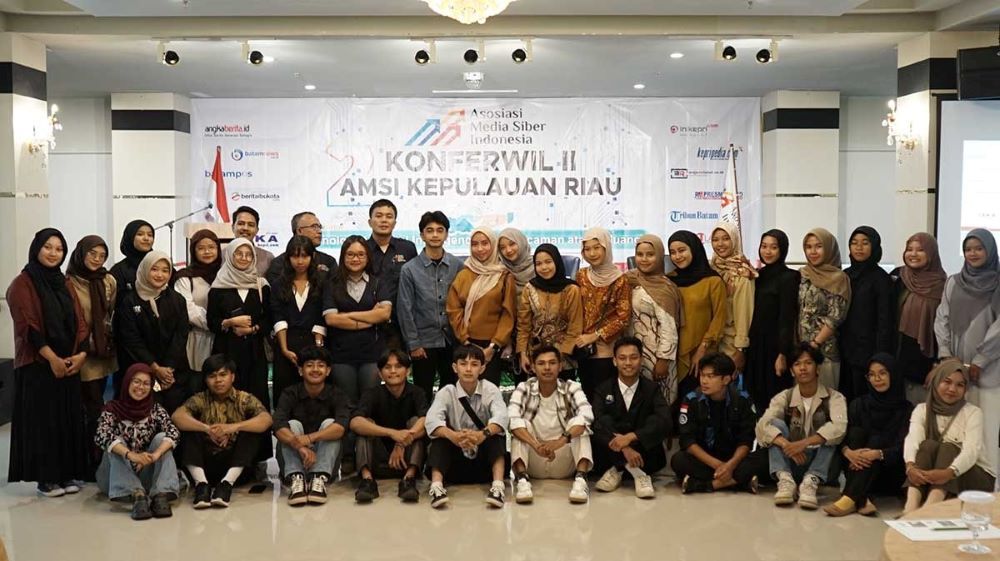 Asosiasi Media Siber Indonesia (AMSI) Kepulauan Riau menggelar seminar bertajuk &ldquo;AI: Ancaman atau Peluang?&rdquo; yang menyasar mahasiswa dan pelaku media di Tanjungpinang/ist