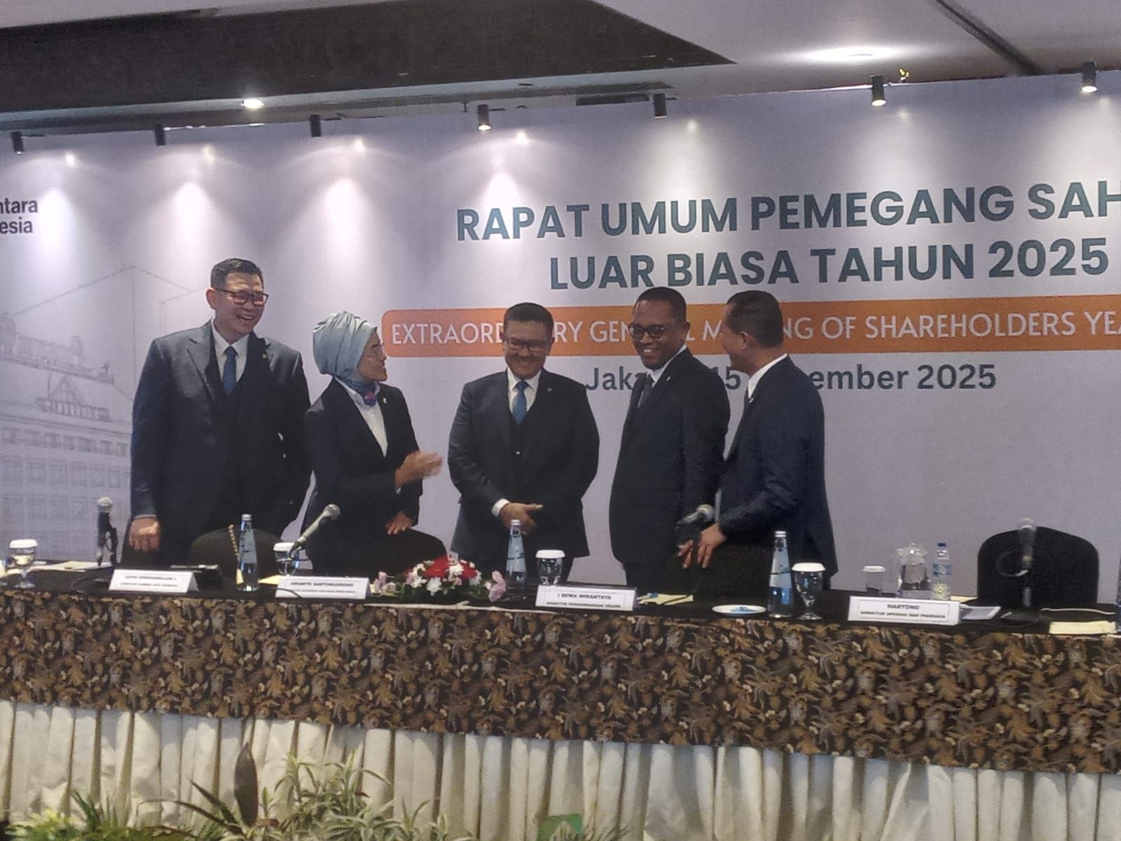 PT Aneka Tambang Tbk (ANTAM) menunjuk Untung Budiharto sebagai Direktur Utama perseroan dalam Rapat Umum Pemegang Saham Luar Biasa (RUPSLB), Senin 15 Desember 2025.