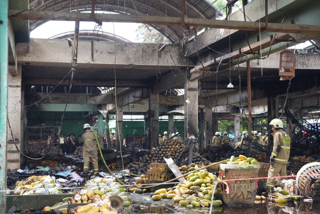 Kebakaran di Pasar Induk Kramat Jati <b>(Humas DKI)</b>