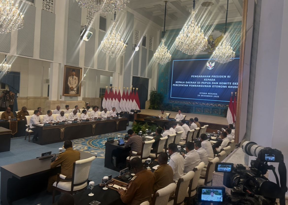 Presiden Prabowo Subianto memberikan pengarahan kepada kepala daerah se-Papua di Istana Negara <b>(NTVnews.id)</b>