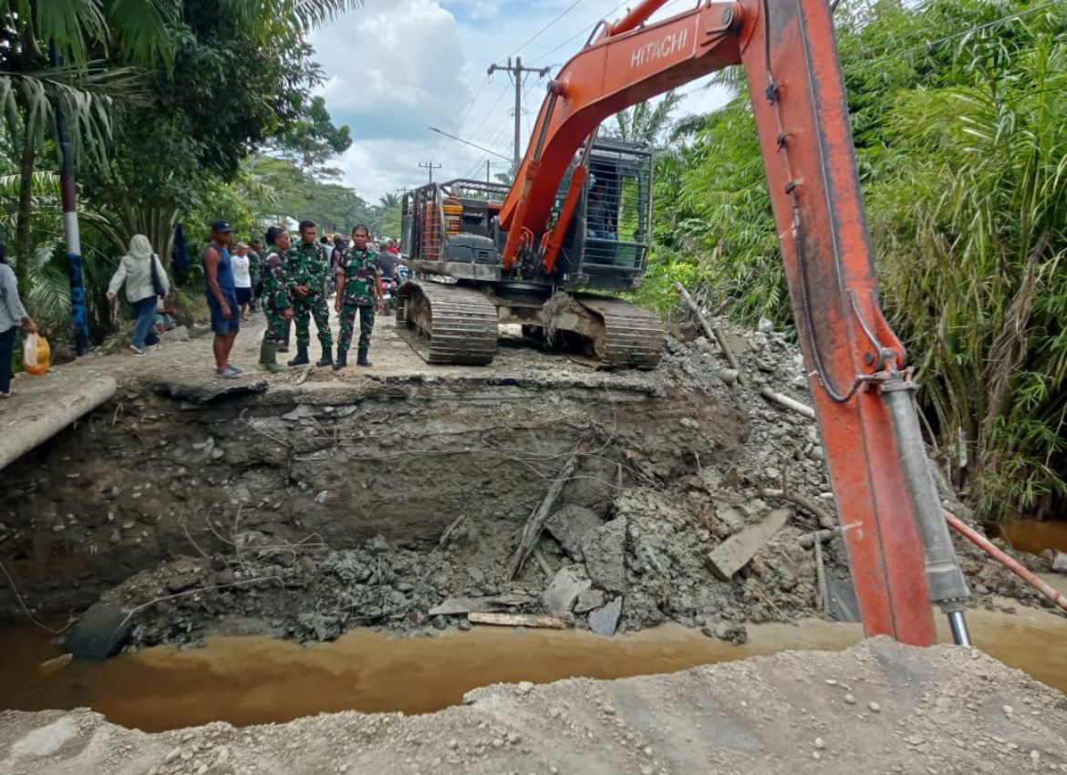 Perbaikan Jembatan di Aceh <b>(Istimewa)</b>