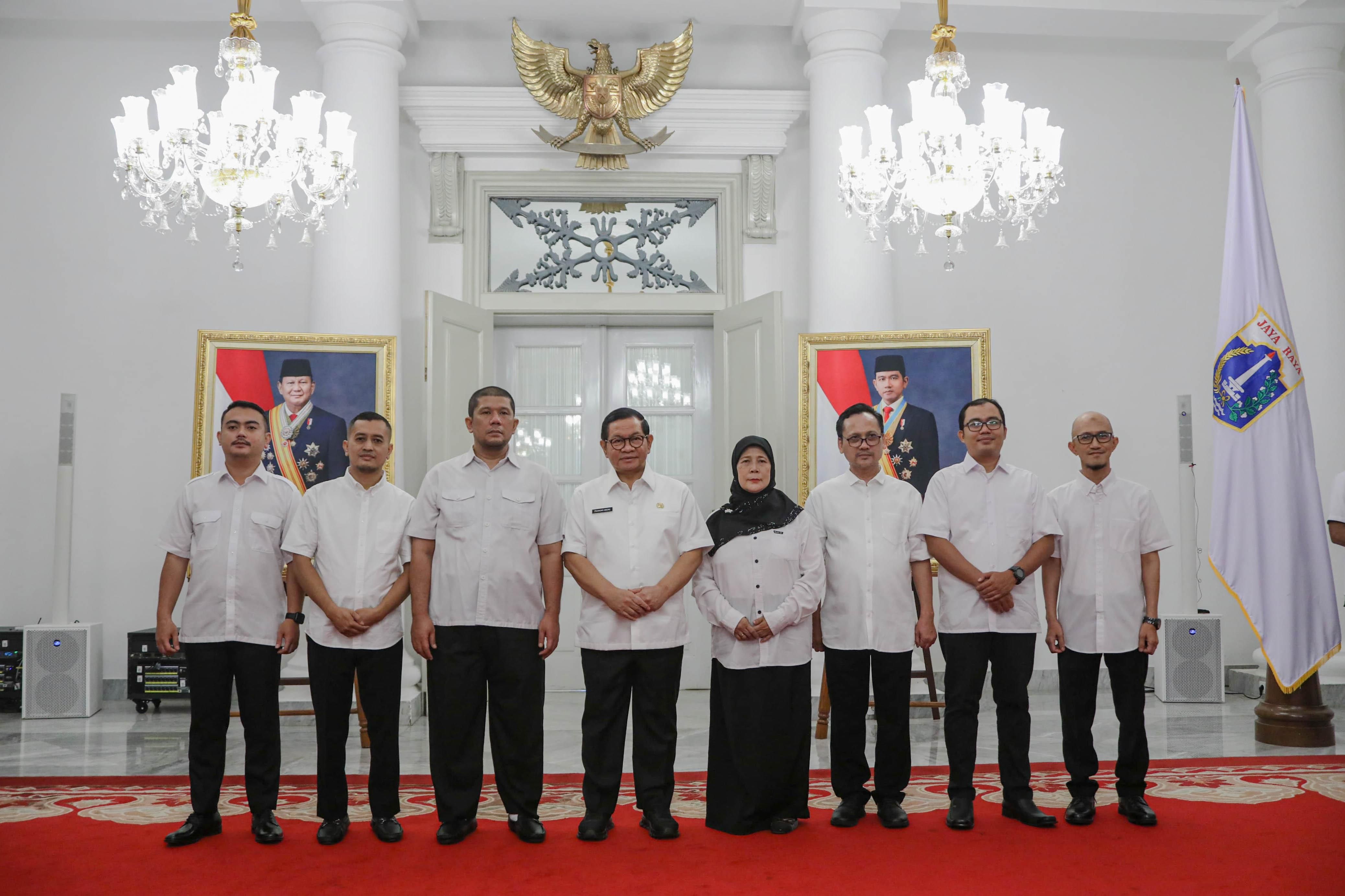 Pramono lantik Anggota KPID DKI Jakarta <b>(Humas DKI)</b>