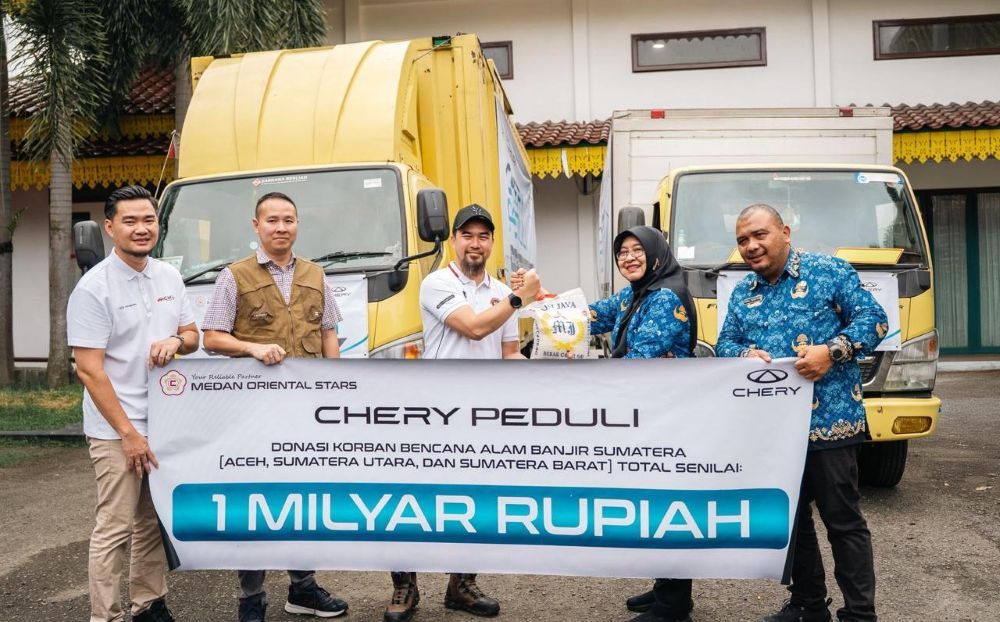 Chery menyalurkan bantuan tanggap bencana kepada warga terdampak banjir melalui BPBD Kota Medan. (Foto: Istimewa)