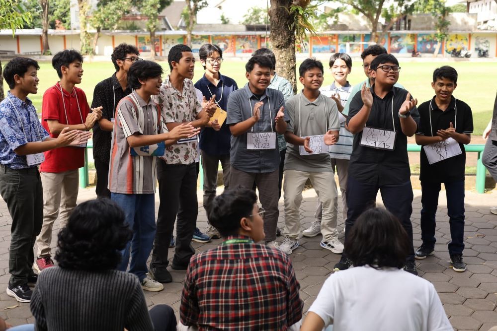 Aktivitas siswa kelas X SMA Kolese De Britto Yogyakarta/ist