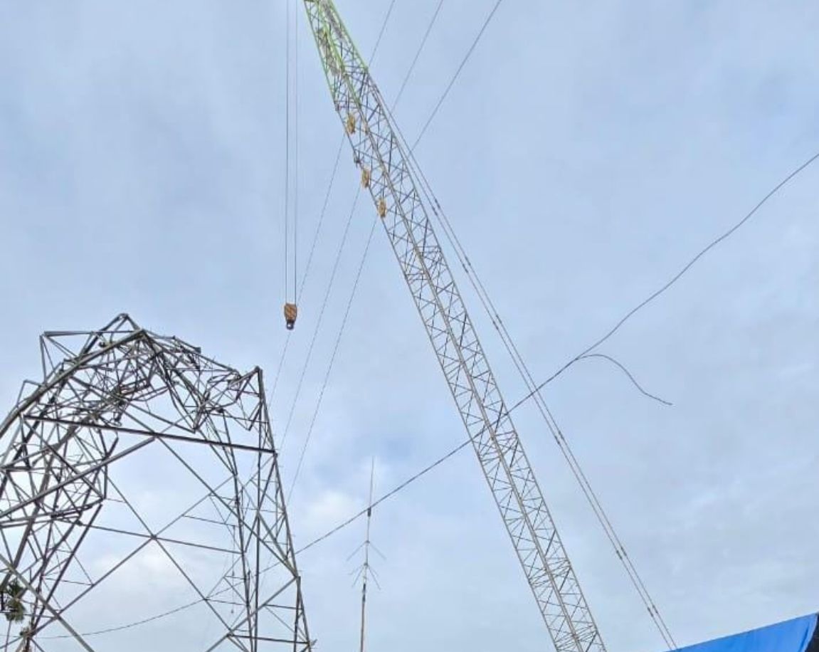 Crane Jadi Tower Darurat, Strategi Cepat Pulihkan Listrik Aceh <b>(Istimewa)</b>