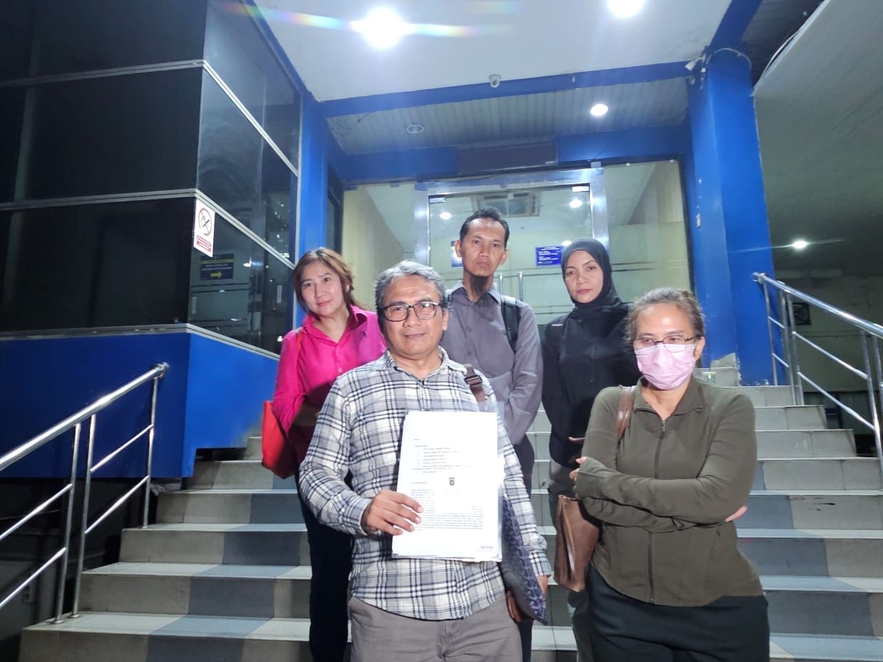 Korban Pecahan Kaca Gedung TCC Tempuh Jalur Hukum, Soroti Keselamatan Bangunan <b>(istimewa)</b>