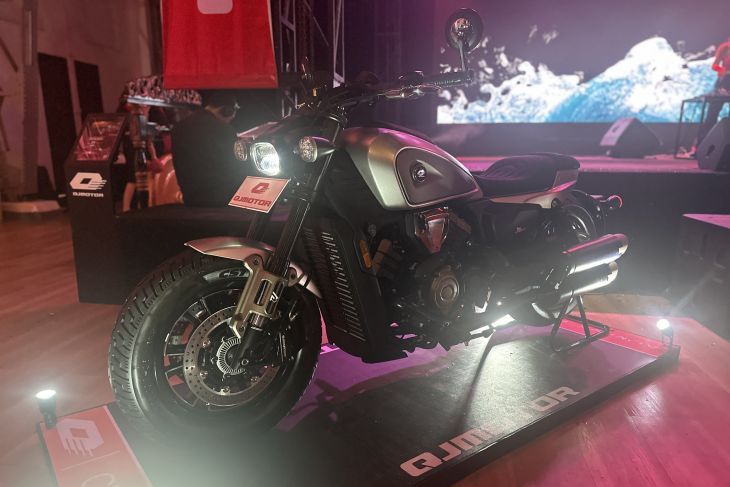 QJMOTOR SRV 600 V yang dipamerkan pada peluncurannya di Pos Bloc, Jakarta <b>(Antara)</b>