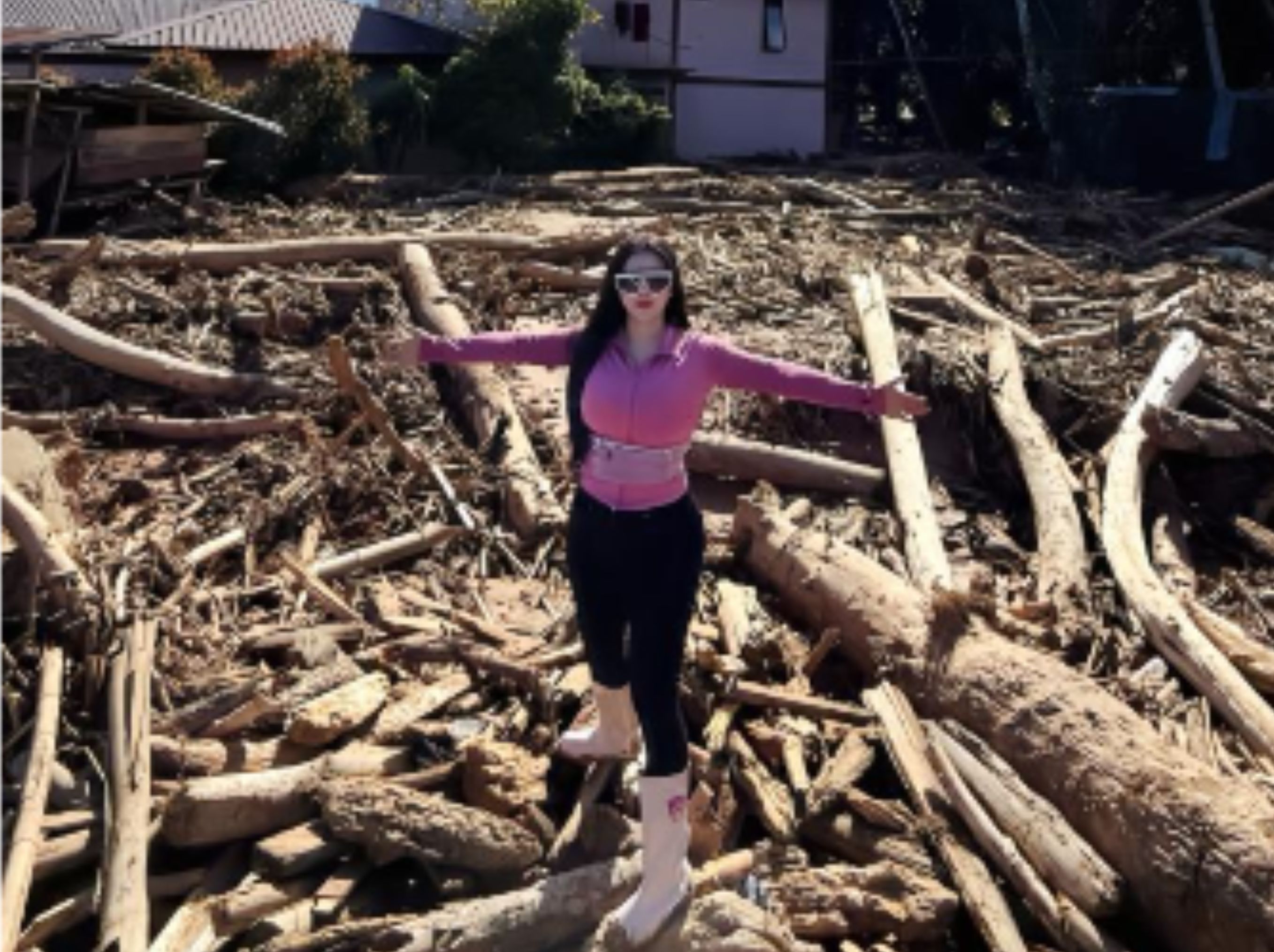 Novi Rizki dan Squad Sosialite Peduli di ACEH dan SUMATERA UTARA <b>(NOVI RIZKI)</b>