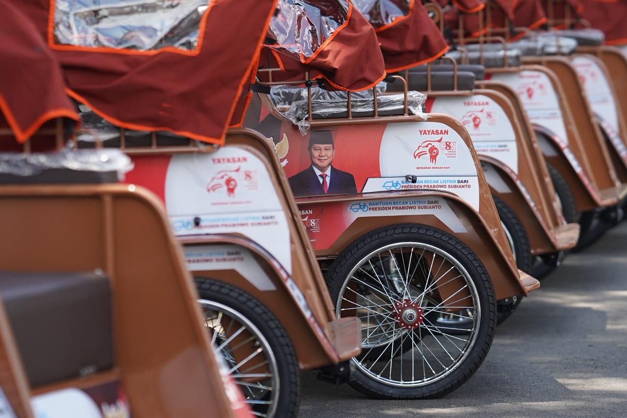 Dapat Becak Listrik, 200 Penarik Lansia Purworejo Doakan Prabowo: Sehat dan Banyak Rezeki <b>(dok)</b>