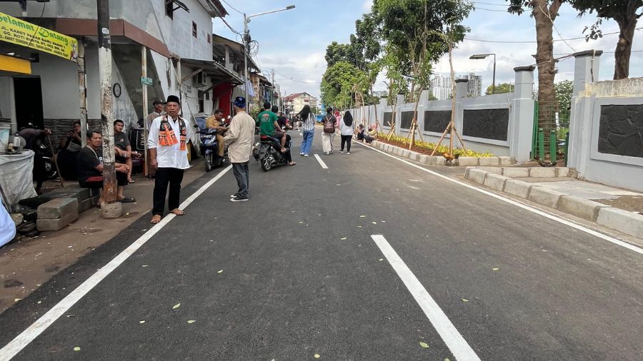 Jalan Jalan di RW 06 Karet, Tengsin kini sudah diaspal <b>(NTVNews.id/Adiansyah)</b>