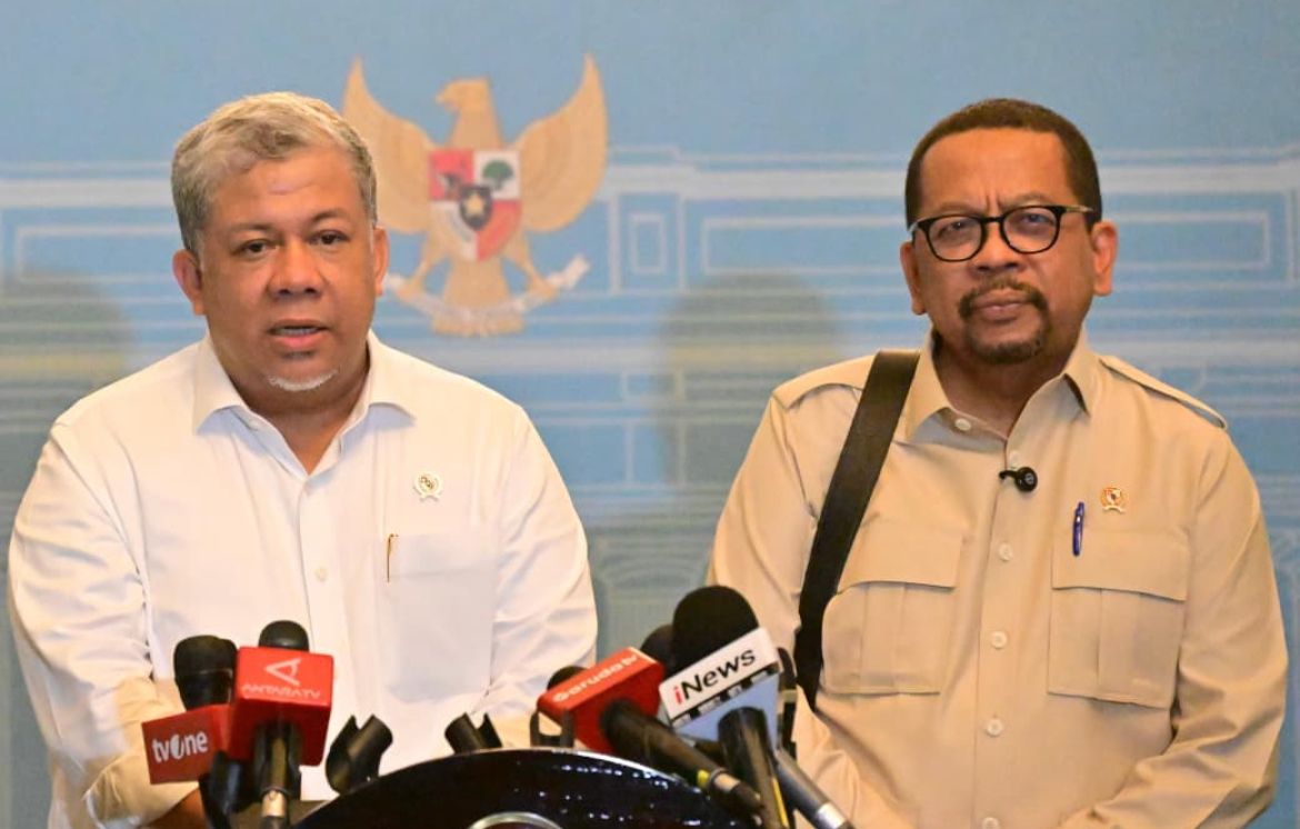 Kepala Staf Kepresidenan (KSP) Muhammad Qodari dan Wakil Menteri Perumahan dan Kawasan Permukiman (Wamen PKP) Fahri Hamzah <b>(Sekretariat Presiden)</b>