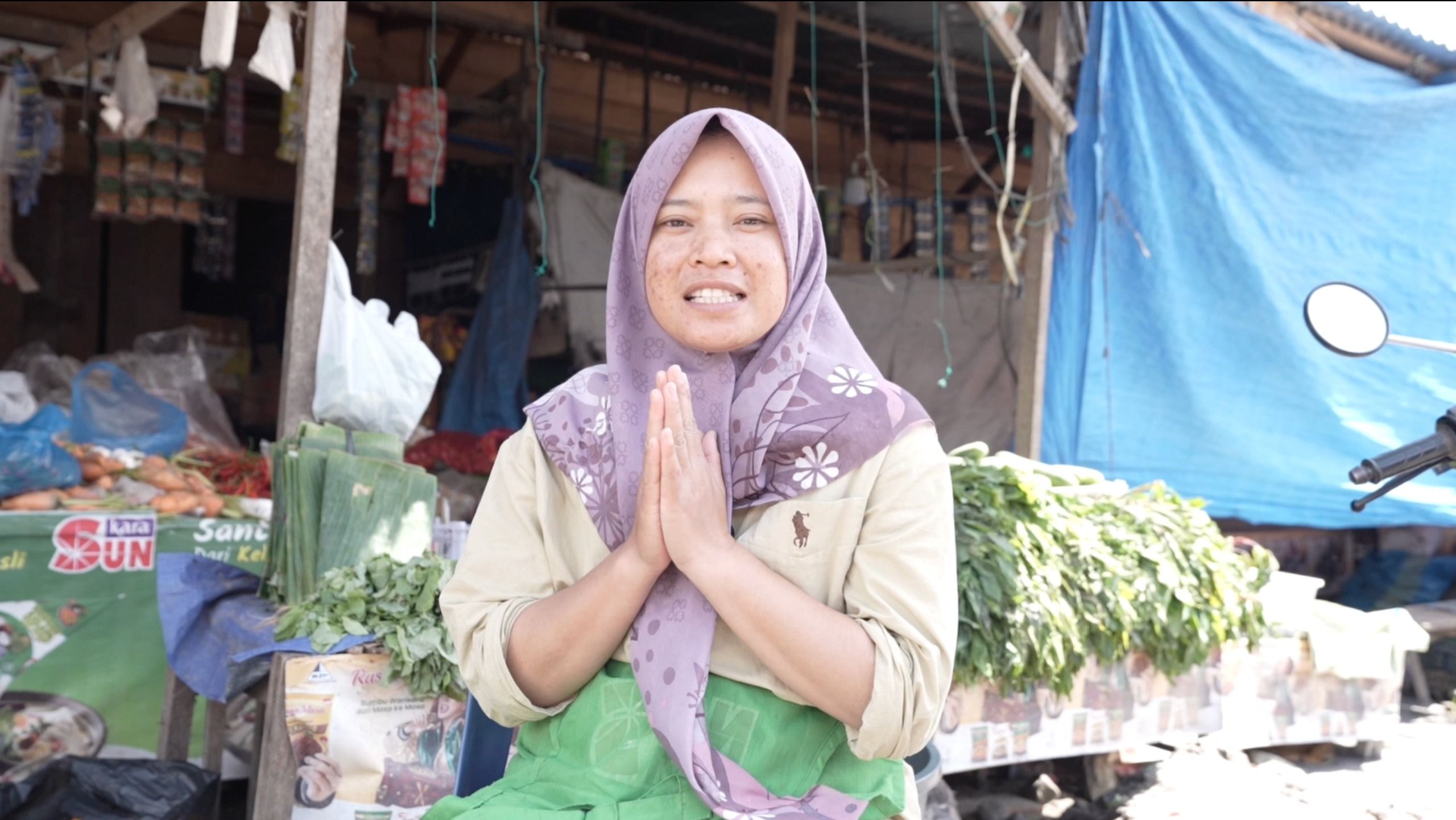 Seorang pedagang di Pasar Lampahan, Bener Meriah, yang bernama Tika. <b>(Istimewa)</b>
