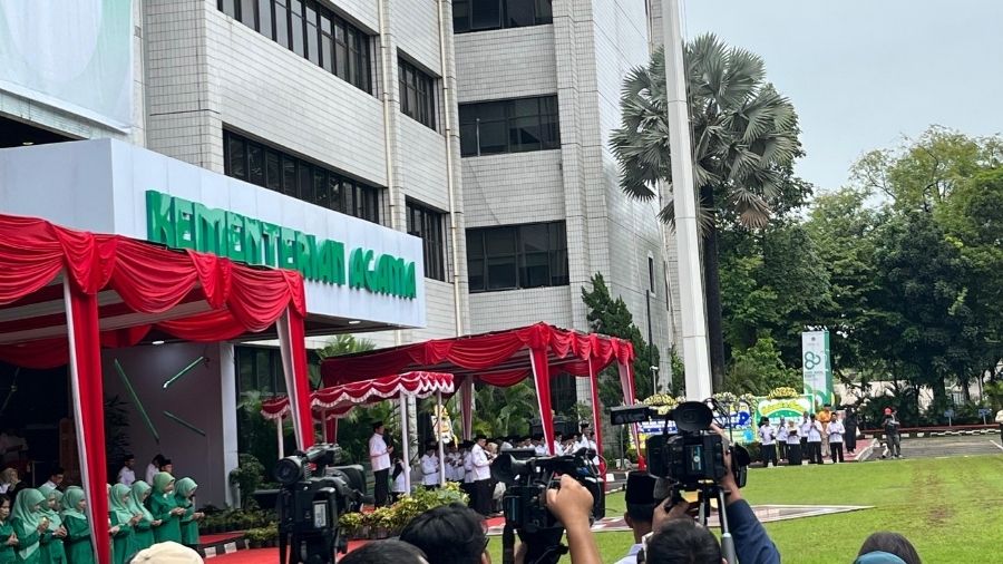 Menag Nasarudin Ummar Pimpin Upacara Peringatan Hari Amal Bakti ke-80 <b>(Ntvnews.id/Adiansyah)</b>